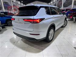 ميتسوبيشي اوتلاندر